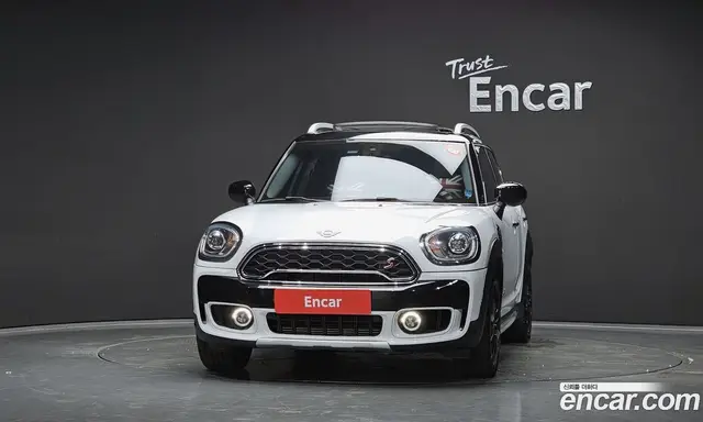 Mini Countryman 2020 2.0 автомат (гидро), миниатюра 3 Mini Countryman 2020 2.0 автомат (гидро), миниатюра 3