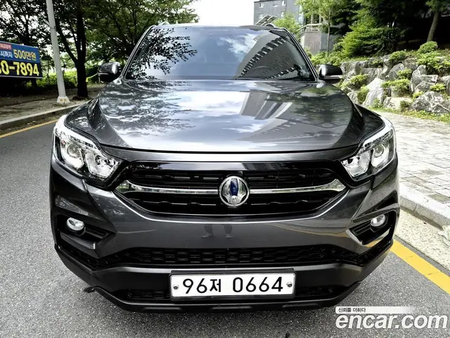 SsangYong Rexton 2018 2.2 автомат (гидро), миниатюра 2 SsangYong Rexton 2018 2.2 автомат (гидро), миниатюра 2