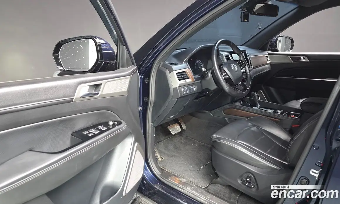SsangYong Rexton 2018 2.2 автомат (гидро), фото 13 SsangYong Rexton 2018 2.2 автомат (гидро), фото 13