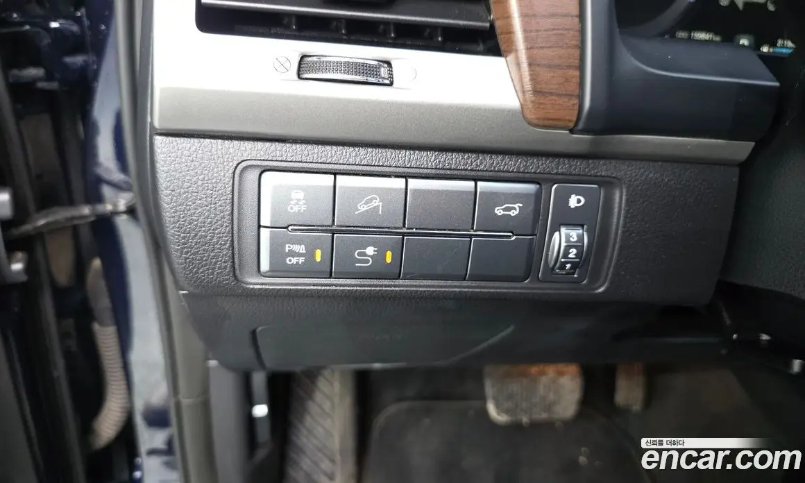 SsangYong Rexton 2018 2.2 автомат (гидро), фото 28 SsangYong Rexton 2018 2.2 автомат (гидро), фото 28