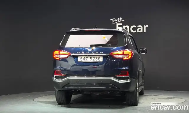 SsangYong Rexton 2018 2.2 автомат (гидро), миниатюра 4 SsangYong Rexton 2018 2.2 автомат (гидро), миниатюра 4