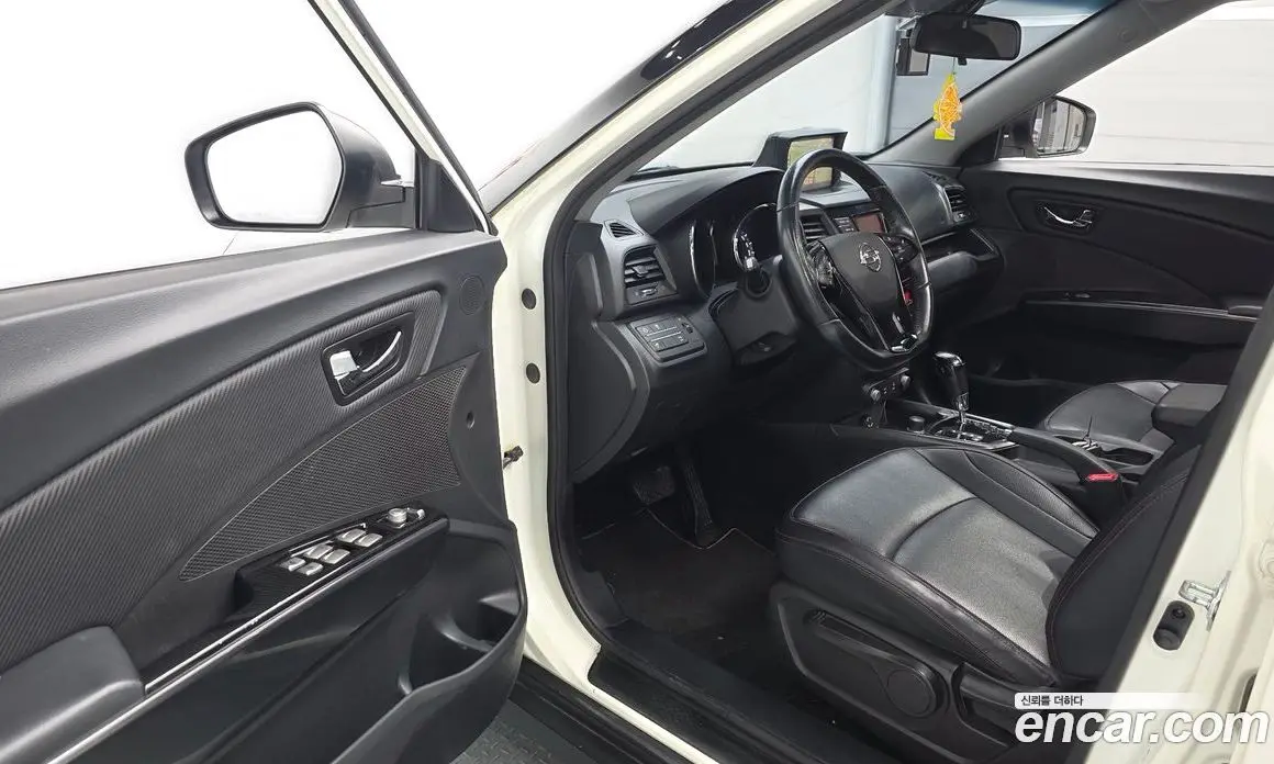 SsangYong TIBOLI 2016 1.6 автомат (гидро), фото 12