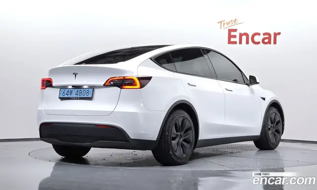 Tesla Model Y, 2024, 33 523 км
