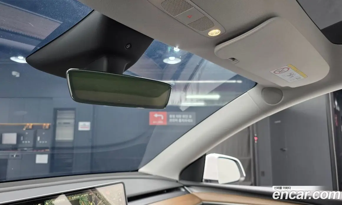 Tesla Model Y 2024 0.2 автомат (гидро), фото 30 Tesla Model Y 2024 0.2 автомат (гидро), фото 30
