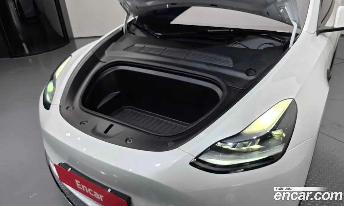 Tesla Model Y 2024 0.2 автомат (гидро), фото 5 Tesla Model Y 2024 0.2 автомат (гидро), фото 5