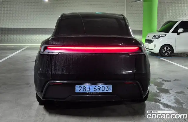 Tesla Model Y 2026 0.1 автомат (гидро), миниатюра 5 Tesla Model Y 2026 0.1 автомат (гидро), миниатюра 5