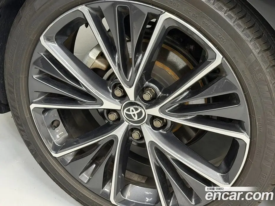 Toyota Prius 2024 2.0 автомат (гидро), фото 13 Toyota Prius 2024 2.0 автомат (гидро), фото 13