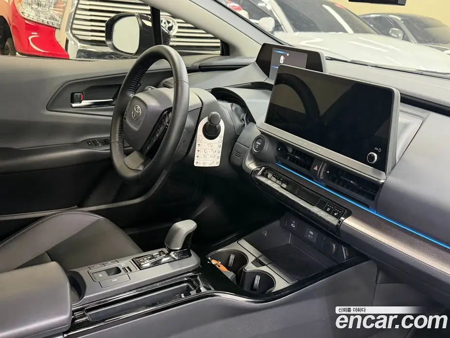 Toyota Prius 2024 2.0 автомат (гидро), фото 19 Toyota Prius 2024 2.0 автомат (гидро), фото 19