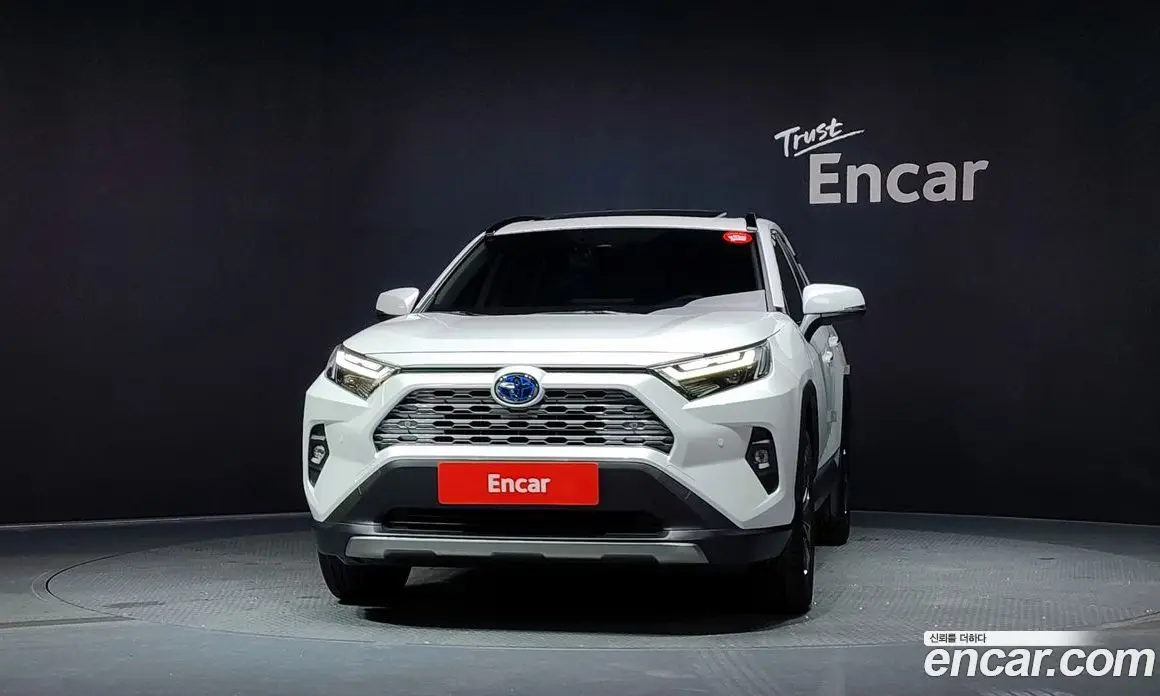 Toyota RAV4 2024 2.5 автомат (гидро), фото 3 Toyota RAV4 2024 2.5 автомат (гидро), фото 3