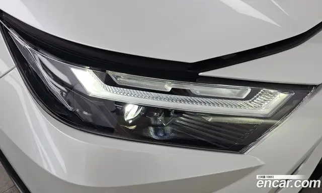 Toyota RAV4 2024 2.5 автомат (гидро), миниатюра 8 Toyota RAV4 2024 2.5 автомат (гидро), миниатюра 8
