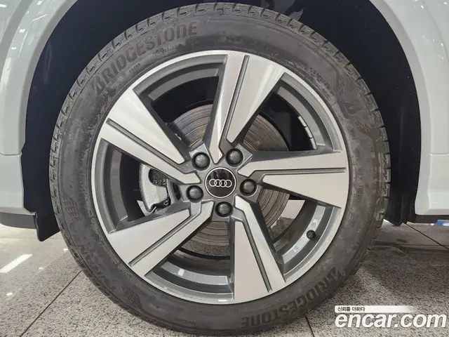 Audi Q2 2023 2.0 автомат (гидро), миниатюра 5 Audi Q2 2023 2.0 автомат (гидро), миниатюра 5