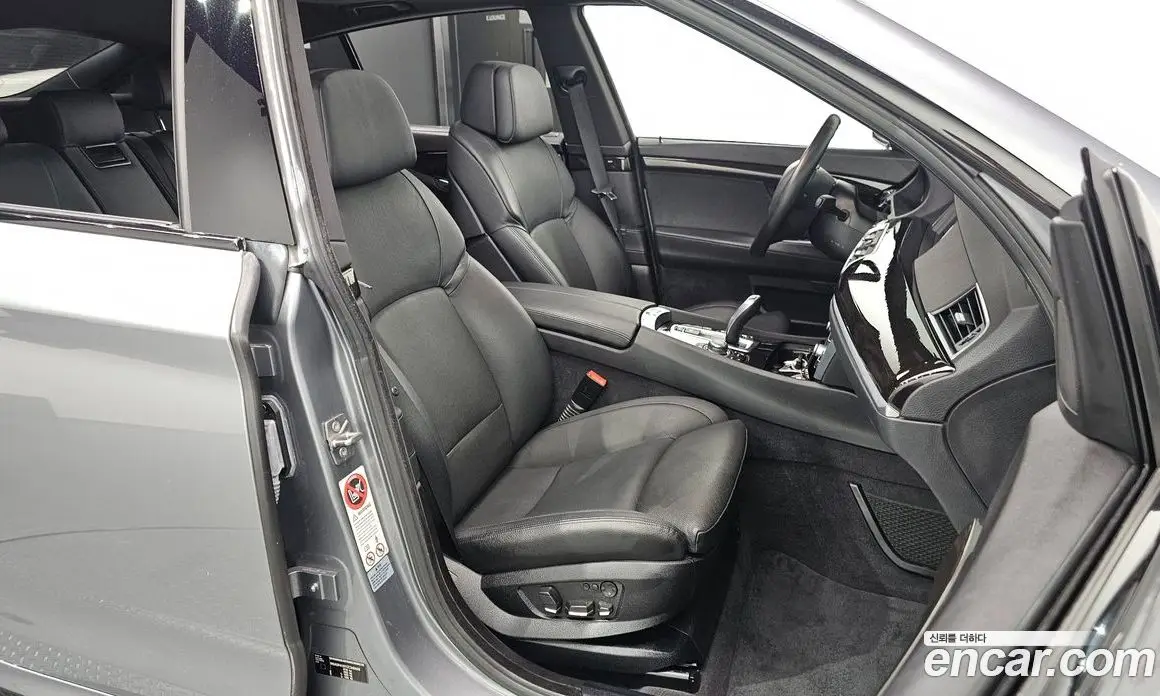 BMW 5 серия 2012 4.4 автомат (гидро), фото 10 BMW 5 серия 2012 4.4 автомат (гидро), фото 10