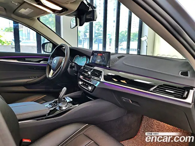 BMW 5 серия 2018 2.0 автомат (гидро), миниатюра 12