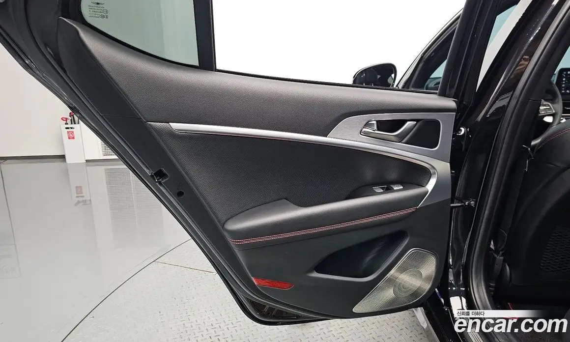 Genesis G70 2019 3.3 автомат (гидро), фото 14 Genesis G70 2019 3.3 автомат (гидро), фото 14