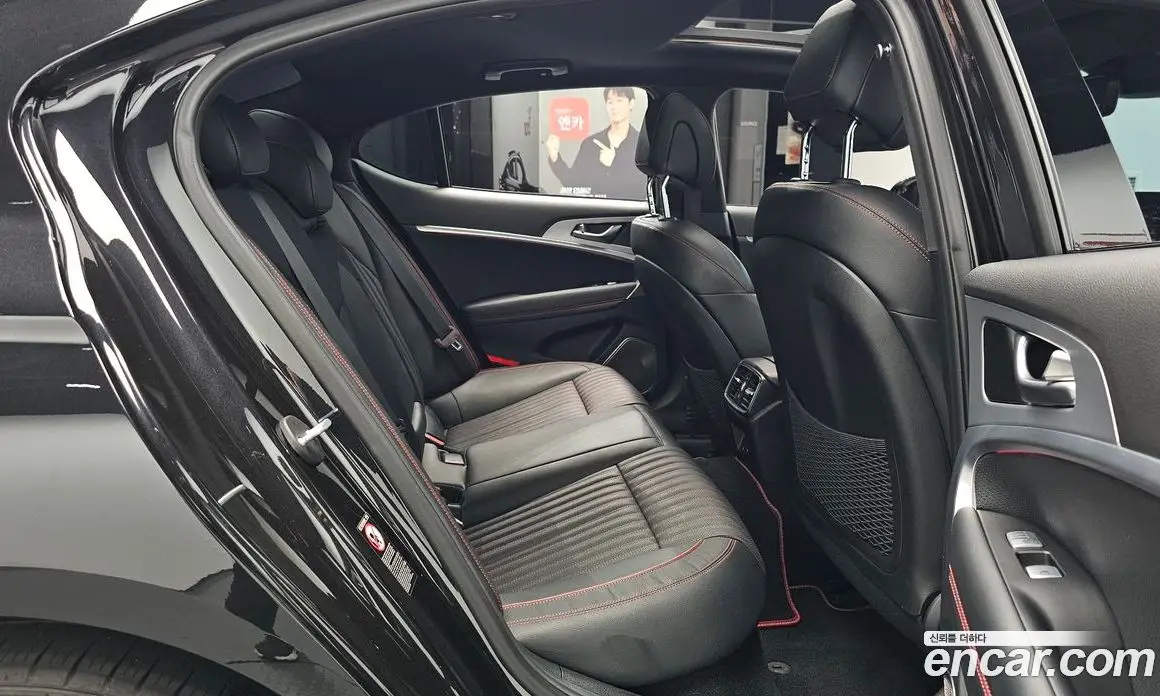 Genesis G70 2019 3.3 автомат (гидро), фото 17 Genesis G70 2019 3.3 автомат (гидро), фото 17