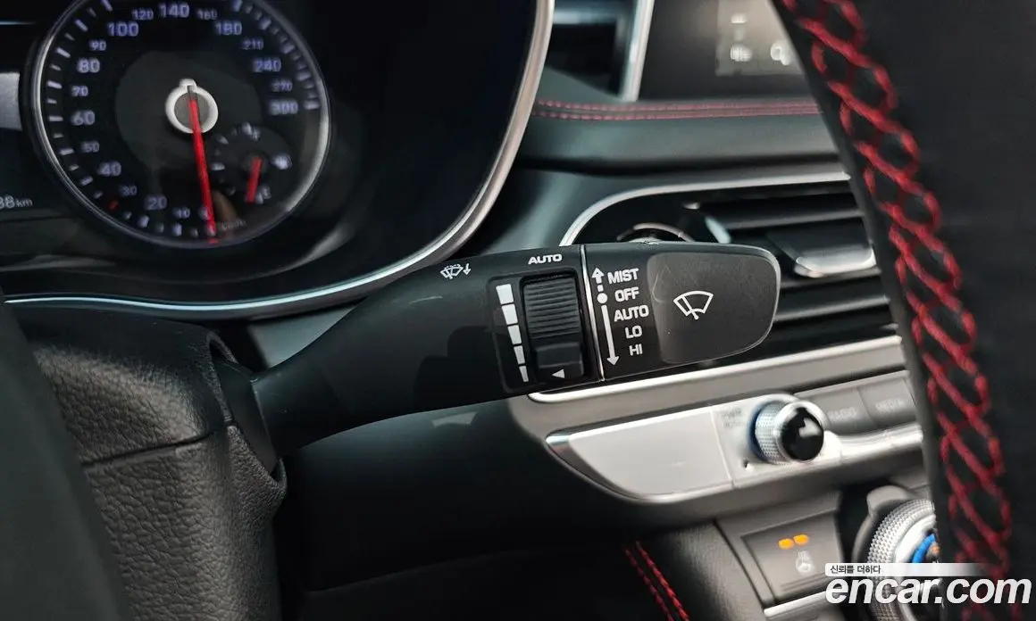 Genesis G70 2019 3.3 автомат (гидро), фото 21 Genesis G70 2019 3.3 автомат (гидро), фото 21
