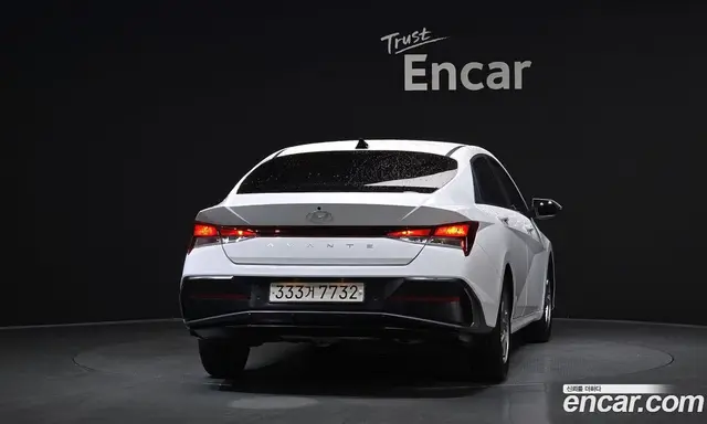 Hyundai Avante 2023 1.6 автомат (гидро), миниатюра 4