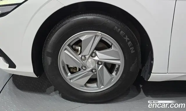 Hyundai Avante 2023 1.6 автомат (гидро), миниатюра 5
