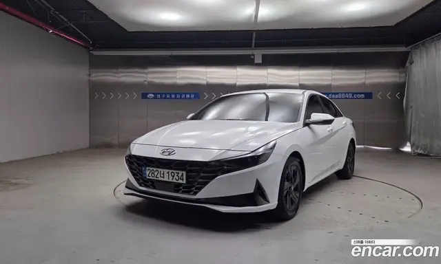 Hyundai Avante 2023 1.6 автомат (гидро), миниатюра 1 Hyundai Avante 2023 1.6 автомат (гидро), миниатюра 1