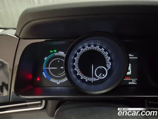 Hyundai Avante 2023 1.6 автомат (гидро), миниатюра 8 Hyundai Avante 2023 1.6 автомат (гидро), миниатюра 8