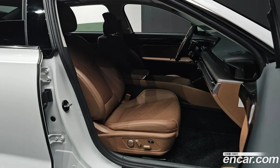 Hyundai Grandeur 2023 1.6 автомат (гидро), фото 12 Hyundai Grandeur 2023 1.6 автомат (гидро), фото 12