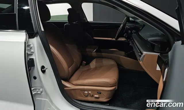 Hyundai Grandeur 2023 1.6 автомат (гидро), миниатюра 12