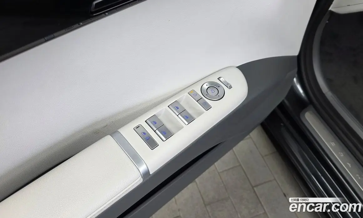 Hyundai Grandeur 2023 1.6 автомат (гидро), фото 33 Hyundai Grandeur 2023 1.6 автомат (гидро), фото 33