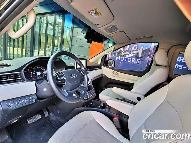 Hyundai Starex 2019 2.5 автомат (гидро), миниатюра 11 Hyundai Starex 2019 2.5 автомат (гидро), миниатюра 11