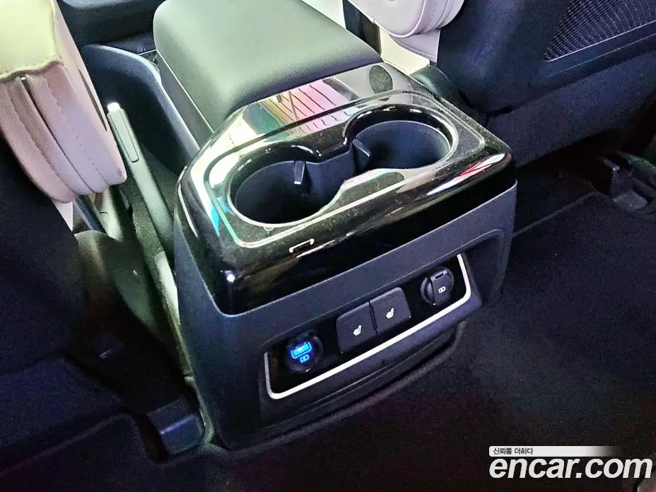 Hyundai Starex 2019 2.5 автомат (гидро), фото 14 Hyundai Starex 2019 2.5 автомат (гидро), фото 14