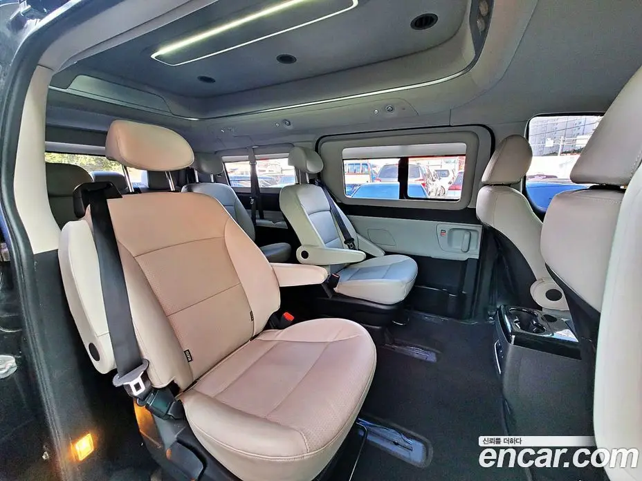 Hyundai Starex 2019 2.5 автомат (гидро), фото 16 Hyundai Starex 2019 2.5 автомат (гидро), фото 16