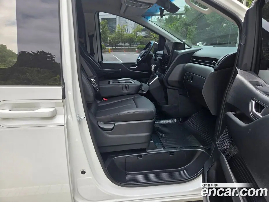 Hyundai Staria 2025 3.5 автомат (гидро), фото 13 Hyundai Staria 2025 3.5 автомат (гидро), фото 13