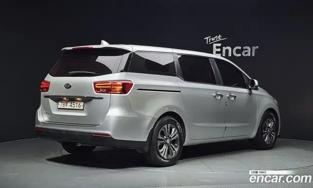 Kia Carnival 2018 2.2 автомат (гидро), миниатюра 2 Kia Carnival 2018 2.2 автомат (гидро), миниатюра 2