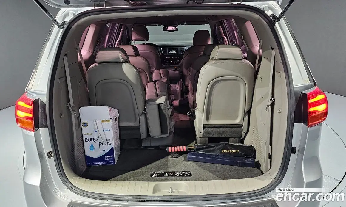 Kia Carnival 2018 2.2 автомат (гидро), фото 26 Kia Carnival 2018 2.2 автомат (гидро), фото 26