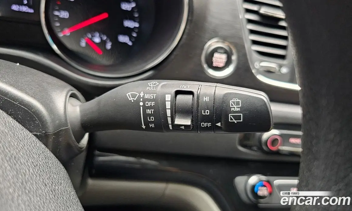 Kia Carnival 2018 2.2 автомат (гидро), фото 27 Kia Carnival 2018 2.2 автомат (гидро), фото 27