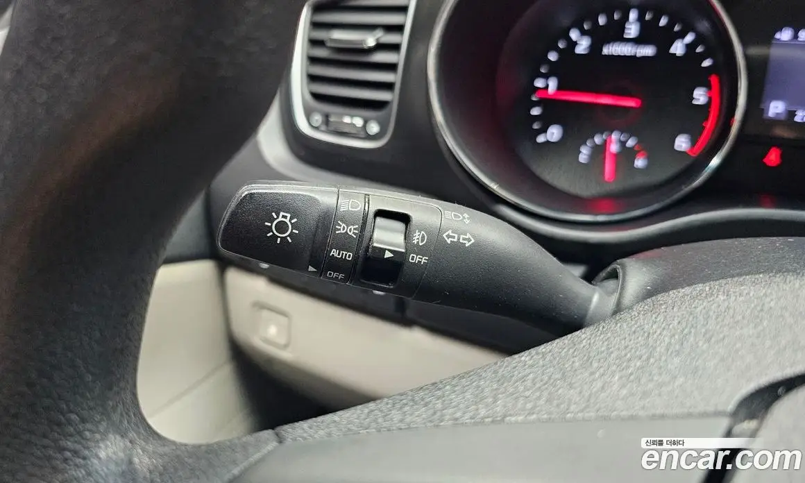 Kia Carnival 2018 2.2 автомат (гидро), фото 28 Kia Carnival 2018 2.2 автомат (гидро), фото 28