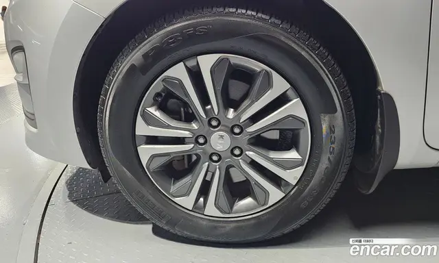 Kia Carnival 2018 2.2 автомат (гидро), миниатюра 5 Kia Carnival 2018 2.2 автомат (гидро), миниатюра 5