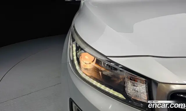 Kia Carnival 2018 2.2 автомат (гидро), миниатюра 8 Kia Carnival 2018 2.2 автомат (гидро), миниатюра 8
