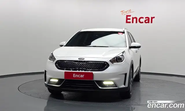 Kia Niro 2016 1.6 автомат (гидро), миниатюра 3 Kia Niro 2016 1.6 автомат (гидро), миниатюра 3