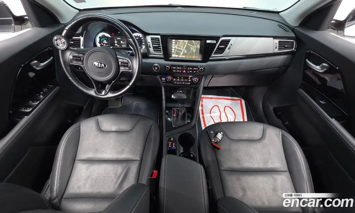 Kia Niro 2016 1.6 автомат (гидро), фото 7 Kia Niro 2016 1.6 автомат (гидро), фото 7