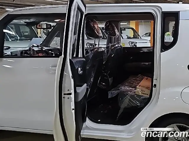 Kia Ray 2026 1.0 автомат (гидро), миниатюра 4 Kia Ray 2026 1.0 автомат (гидро), миниатюра 4