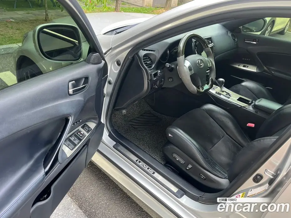 Lexus IS 2010 5.0 автомат (гидро), фото 15 Lexus IS 2010 5.0 автомат (гидро), фото 15