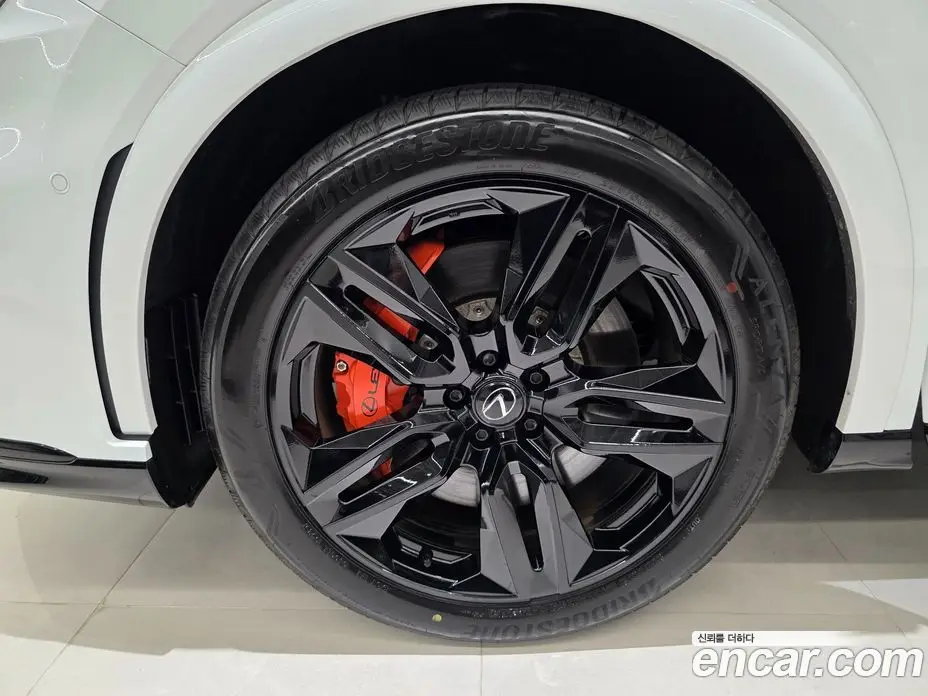 Lexus RX 2025 2.4 автомат (гидро), фото 5 Lexus RX 2025 2.4 автомат (гидро), фото 5