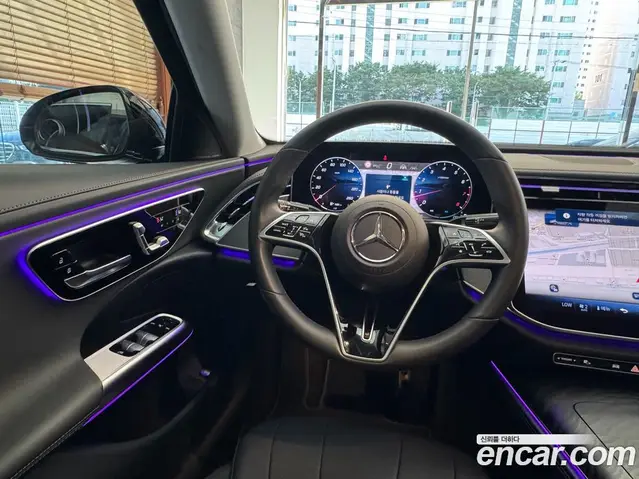 Mercedes-Benz E-Class 2024 2.0 автомат (гидро), миниатюра 12