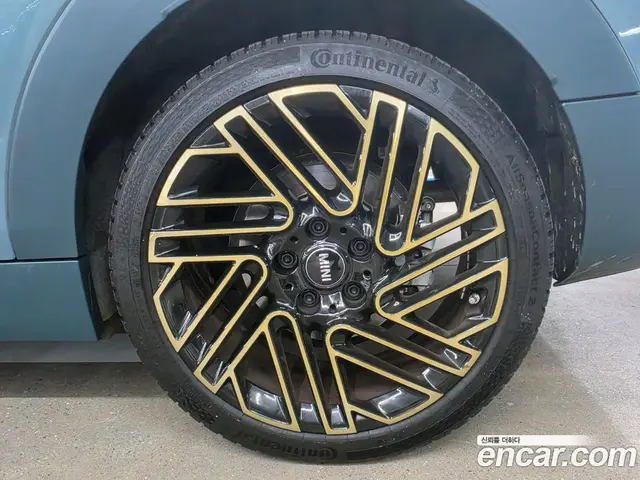 Mini Clubman 2024 2.0 автомат (гидро), миниатюра 5 Mini Clubman 2024 2.0 автомат (гидро), миниатюра 5