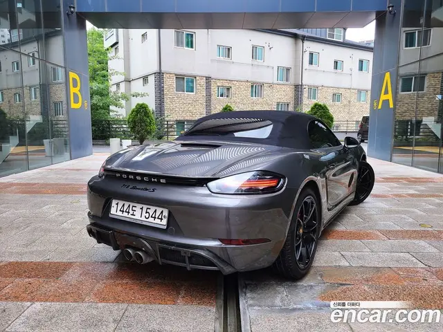 Porsche 718 2016 2.5 автомат (гидро), миниатюра 3 Porsche 718 2016 2.5 автомат (гидро), миниатюра 3