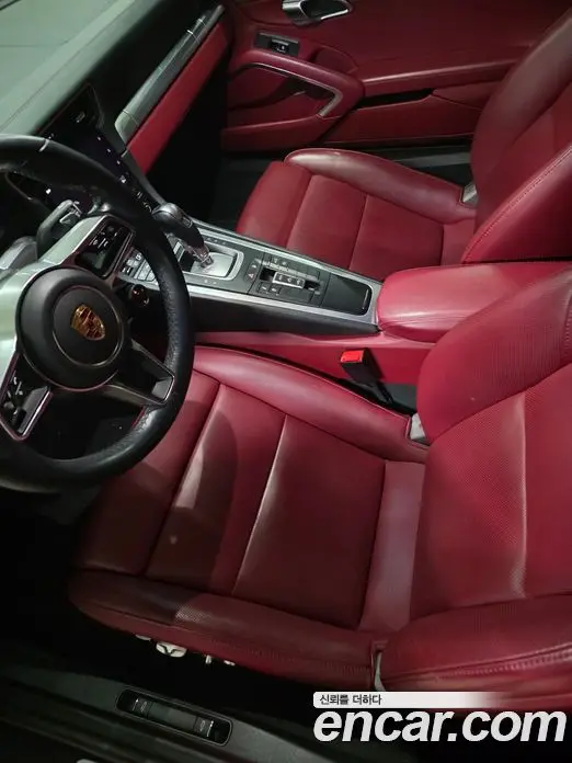 Porsche 911 2017 3.0 автомат (гидро), фото 14 Porsche 911 2017 3.0 автомат (гидро), фото 14