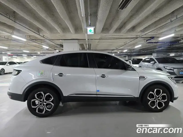Renault (Samsung) Arkana 2025 1.6 автомат (гидро), миниатюра 4 Renault (Samsung) Arkana 2025 1.6 автомат (гидро), миниатюра 4