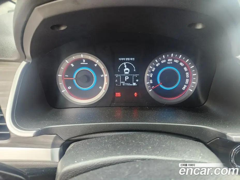 SsangYong Korando 2015 2.2 автомат (гидро), фото 6
