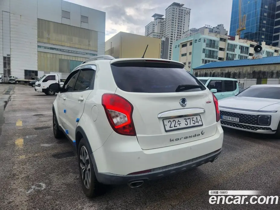 SsangYong Korando 2015 2.2 автомат (гидро), фото 10
