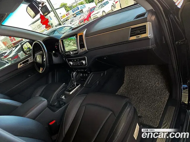 SsangYong Rexton 2018 2.2 автомат (гидро), миниатюра 11 SsangYong Rexton 2018 2.2 автомат (гидро), миниатюра 11